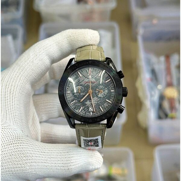 Omeg_a SpeedMaster DarkSide of the Moon