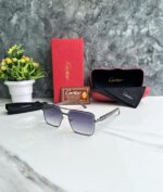 CARTIE_R 58468 WOODEN BLACK TO BLACK SHADED