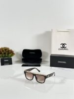 Chanel_WMNS_8318_Brown