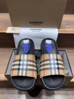 BURBERR_Y CHECKS PREMIUM SLIDE