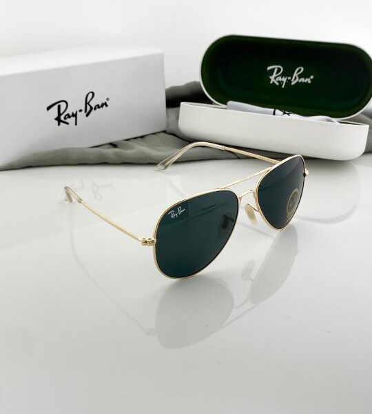 Rayban gold black 3026