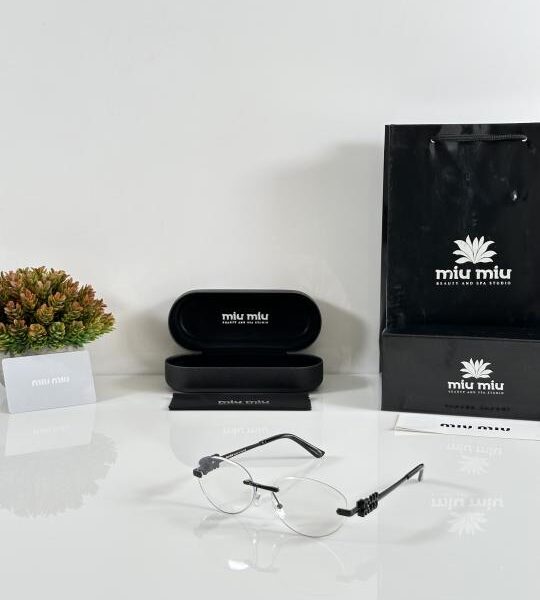 Miu Miu WMNS 1025 Black Day Night Colour Changing Glass
