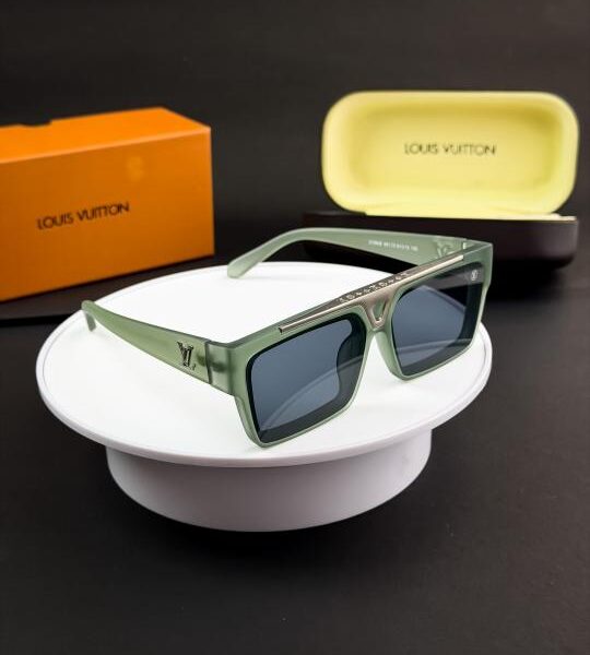 Louis_vuitton_green 1984