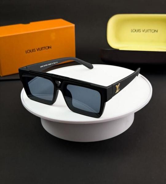 Louis_vuitton_gold black 1984