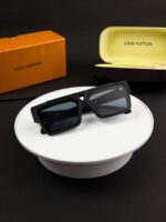 Louis_vuitton_gold black 1984 - Image 3