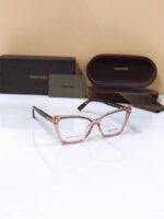 TOMFORD 23232 OFFICIAL STORE OFFICIAL MODEL 134 - Image 3