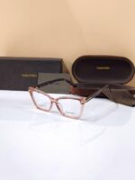 TOMFORD 23232 OFFICIAL STORE OFFICIAL MODEL 134