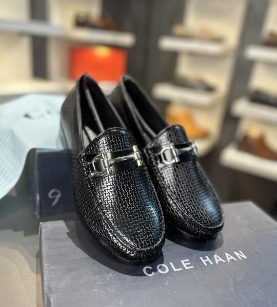 Colehaan_woodensole Black HH-71