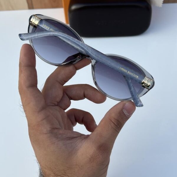 Louis_vuitton_2877_grey