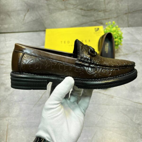 _LOUIS_VUITTON_MONOGRAM_PREMIUM-ARTICLE_BROWN-LF82