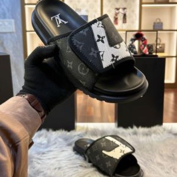 Louis-Vuitton Monogram Full Black Premium Slides
