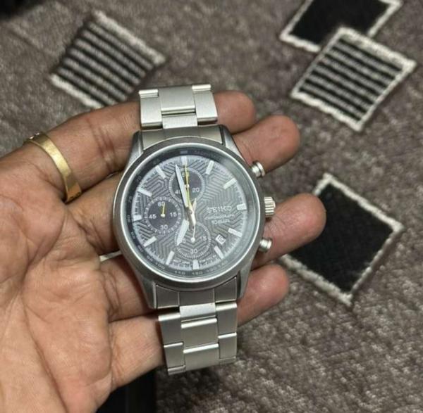 SEIKO CHRONOGRAPH SWISS MADE STORE ARTICLE