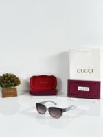 Gucci_WMNS_2829_Grey_Pink