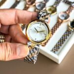 GUESS_LADIES_GOLD-TT-WHITE - Image 2