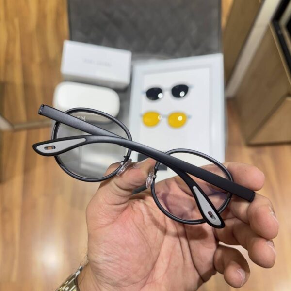 Marc_jacobs_7730_attachment_black