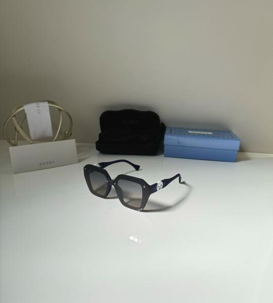 Guccci_7717_matt_blue