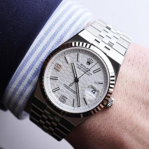 Role_x Oyster Perpetual Land Dweller Silver White - J1473
