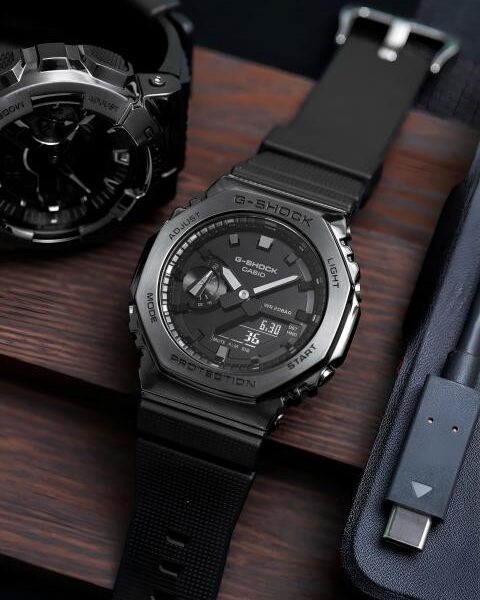 Casio g shock gm2100