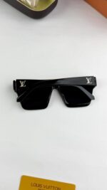 Loui_s vuitton gold black 1502 - Image 2