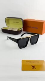 Loui_s vuitton gold black 1502 - Image 3
